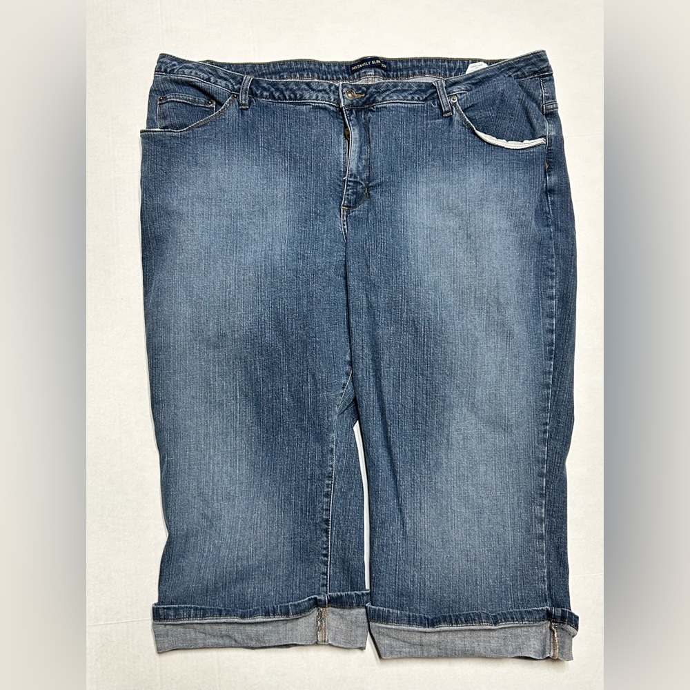 VF Jeanswear Womens Maternity Blue Denim Jean Under Belly Cuffed Hem Capri26WM